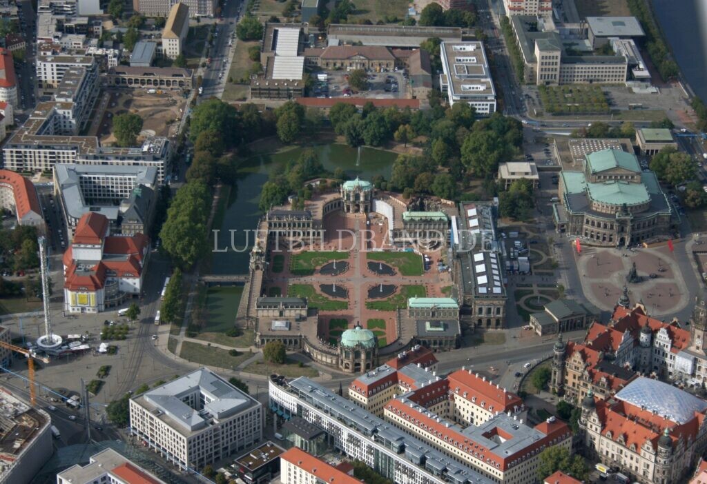 Dresdner Zwinger aus der Luft