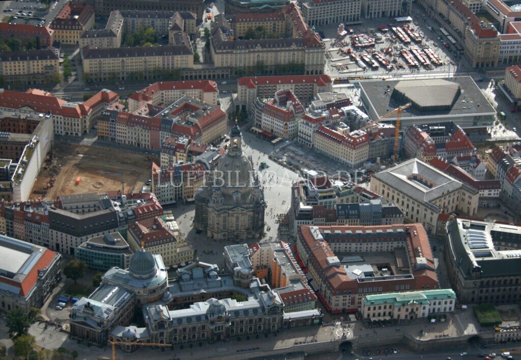 Dresdner Frauenkirche aus der Luft